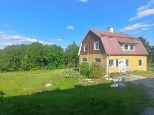 Villa by Ångermanälven in High Coast