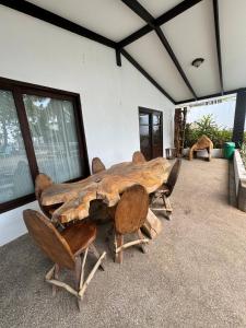 Beachfront Paradise in Tivives, Costa Rica - Your Home Away from Home