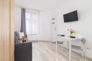 Cosy and Modern Studio in Katowice Center by Noclegi Renters