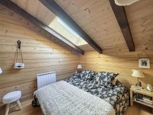 PE317 - 4 pieces 6 a 7 pers proximite centre