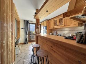 PE317 - 4 pieces 6 a 7 pers proximite centre