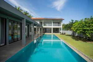 Villa Lagoonscape