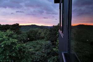 Calma Loft Monteverde Rainforest - Epic Views - Santa Elena