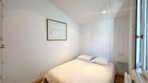 Dans le centre village de Sainte Marie de Ré, charmante location entièrement rénovée