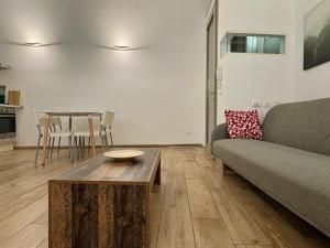 The vault of the village, 200 meters from the center and the lake