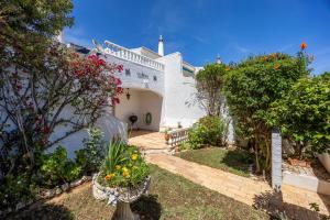 CoolHouses Algarve Luz,3 bed townhouse, lovely sea view, walking distance to beach, Casa 24 LBC