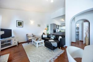 CoolHouses Algarve Luz,3 bed townhouse, lovely sea view, walking distance to beach, Casa 24 LBC