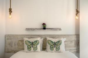 Downtown Modern Apartments by Homing