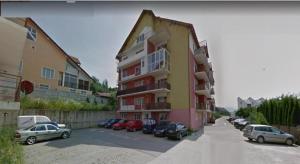 Apartament,4 paturi, 2 dormitoare,Living cu bucatarie