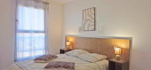 LX176 Balcon piscine Parking 5 min de la plage