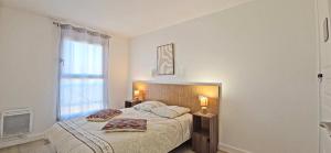 LX176 Balcon piscine Parking 5 min de la plage