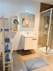 Jeej- Nice apartment near the beach