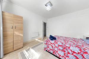 Modern spacious four bedroom house in London