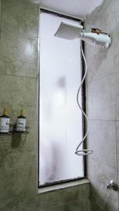 Hauzly- Royal Suburbs by Tsavo