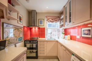 11b Market Cross Place, Aldeburgh