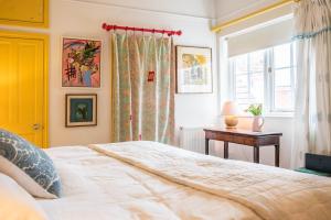 11b Market Cross Place, Aldeburgh