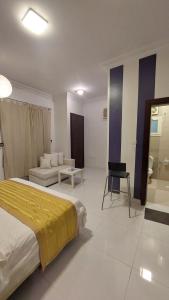 ليالي العزيزية للشقق المخدومة