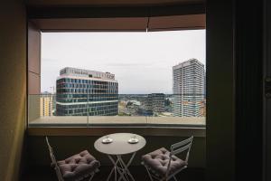 Skyparks Luxury Suite II with Prime View