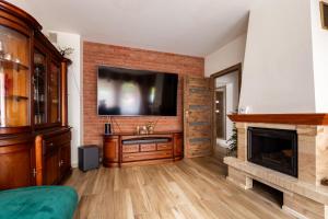 Wieniawskiego Royal Charm Apartment by BookingHost