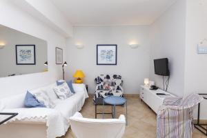 Magnolia Sea View Apartment