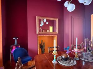 Vibrant Sea View Victorian House, Near the Old Town