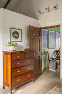 Sanctuary by RÊVE Escapes - Premium 3 BHK Villa with Private Pool Near Morjim Beach