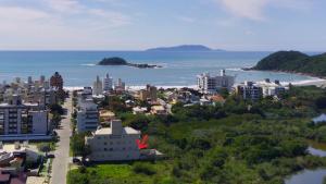 Apto econômico 300 metros da praia de Palmas