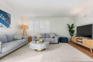 4 Bedroom Pet Friendly Home - 150m to Culburra Beach