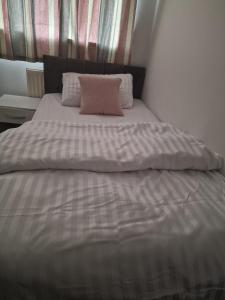 A spare room in a quite cul de sac