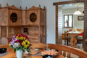 Wooden Stories - Nature, Netflix & Wi-Fi