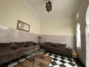 Riad Ayiss piscine palmeraie