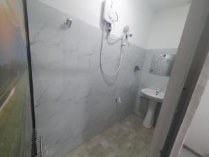 Golden Waters Stay & Dine