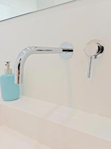 Loft Deluxe, Luminoso, Parking y Piscina - A 100 m del Mar AC