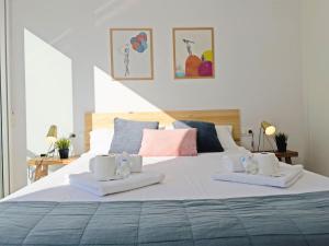 Loft Deluxe, Luminoso, Parking y Piscina - A 100 m del Mar AC