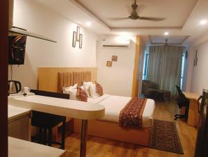 A N Studio Room, The Grand Anukampa