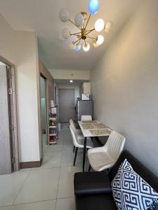 2 bedroom modern unit