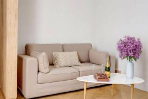 Cosy Aariana Apartment near Eiffel Tower