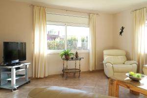 Spacious, good located villa in Sant Pere Pescador, Nautic Palmera