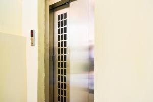 HOTEL RKS Near by Narsingi