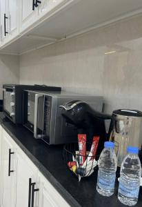 شقة مودرن غرفه وصاله