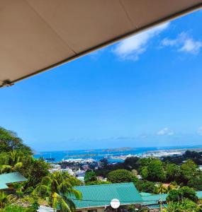 Anne Hillside Apartment