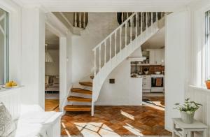 Relaxing Villa With Fireplace And Private Stream