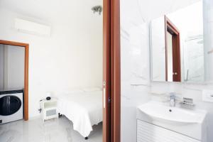 Navigli Newly Renovated 2 Bathrooms Apartment