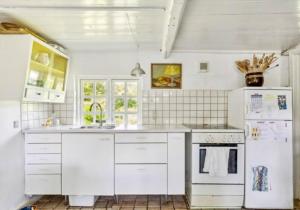 Charming Holiday Home From 1870 On Fejø