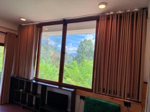 Ella nine arch spice garden