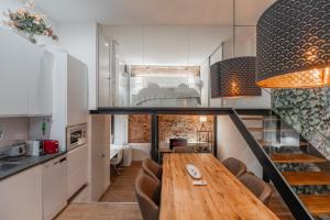 3min Walk Malasana - Trendy Cafes and Tapas Street