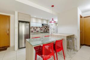 Apto 2 Quartos a 700 m da Praia MBR0108