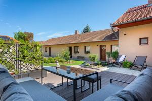 Magister Apartmanház