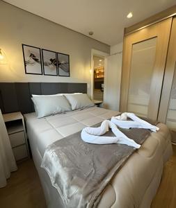 Conforto, ao lado Clube do Corinthians e Metrô