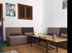 Quiet and private house In coastal town